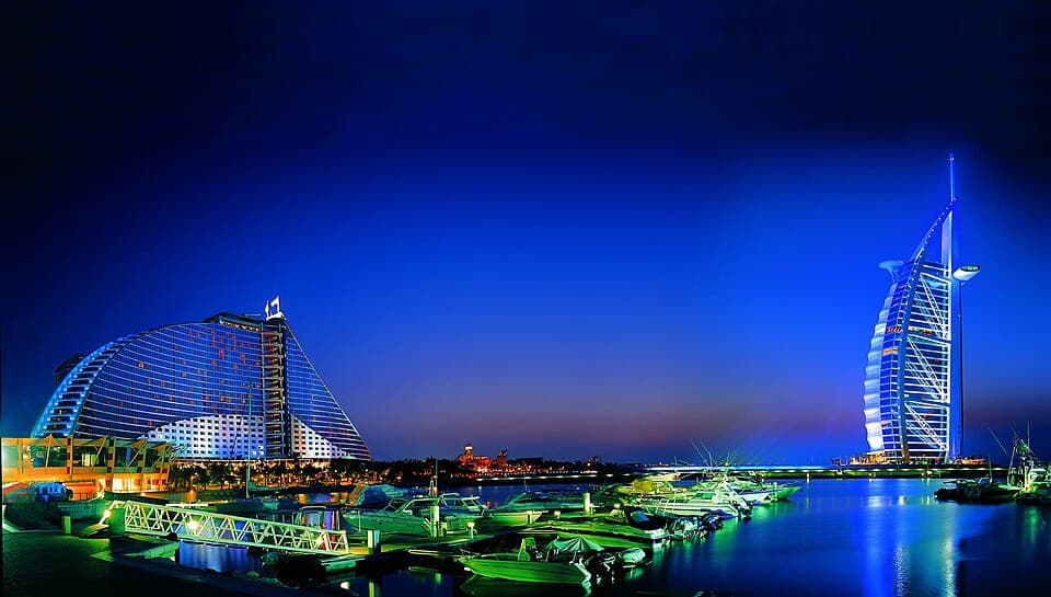 Burj_Al_Arab_and_Jumeirah_Beach
