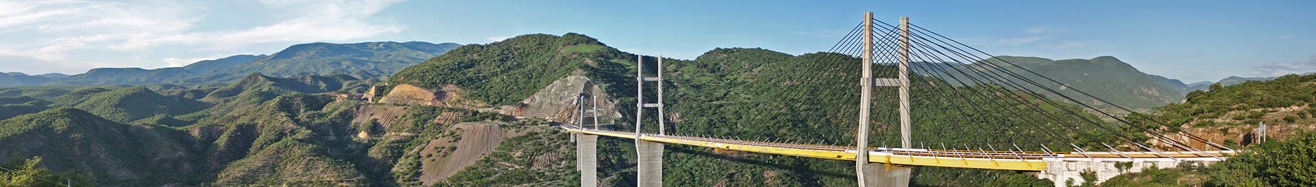 Panoramic view of the Mezcala Bridge on Highway 95 in Mexico