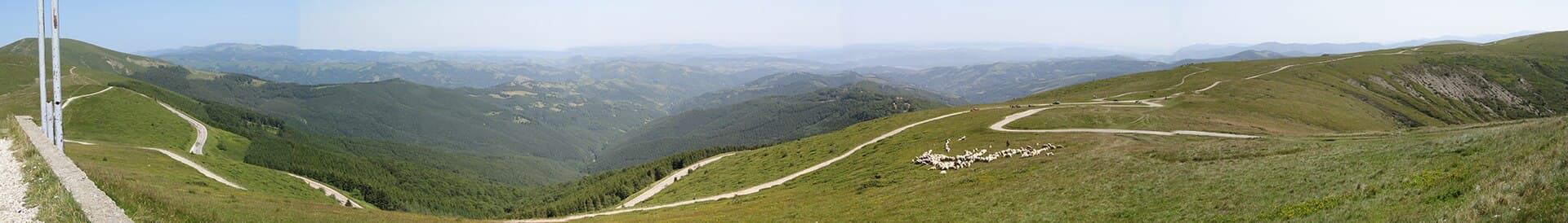 Beklemeto-pass panorama, Bulgaria